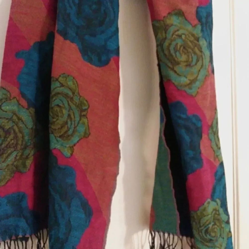 Rose Patterned Colorful Fringed Scarf/ Shawl - Picture 3 of 3